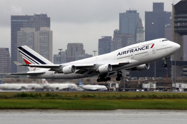 Boeing 747-400 (F-GEXB)