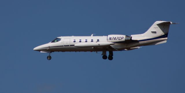 Learjet 35 (N747CP) - On final is this 1983 Gates Learjet 35A in the Winter of 2020.