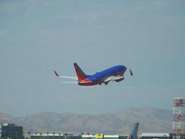 Boeing 737-700 (N932WN)