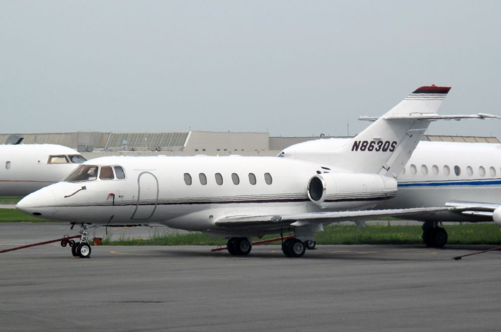 Hawker 800 (N863QS)