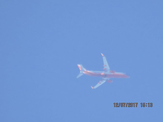 Boeing 737-800 (N8646B)