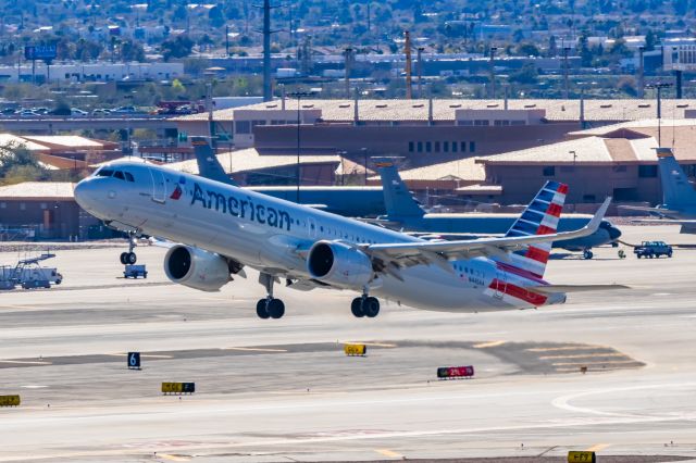 Airbus A321neo (N445AA) - An American Airlines A321 neo taking off from PHX on 2/16/23. Taken with a Canon R7 and Tamron 70-200 G2 lens.