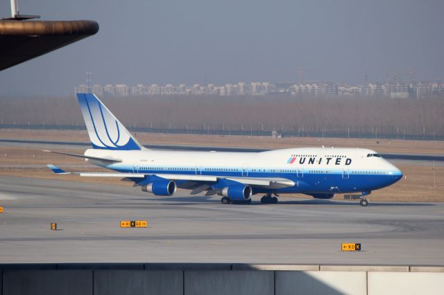 Boeing 747-200 (N120UA)