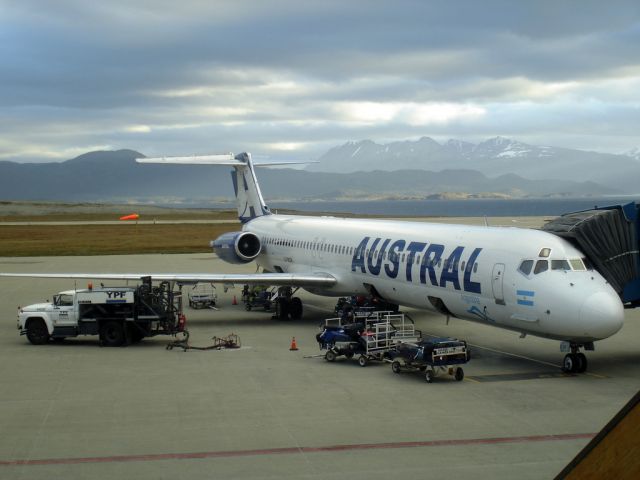 McDonnell Douglas MD-80 (LV-BOR)