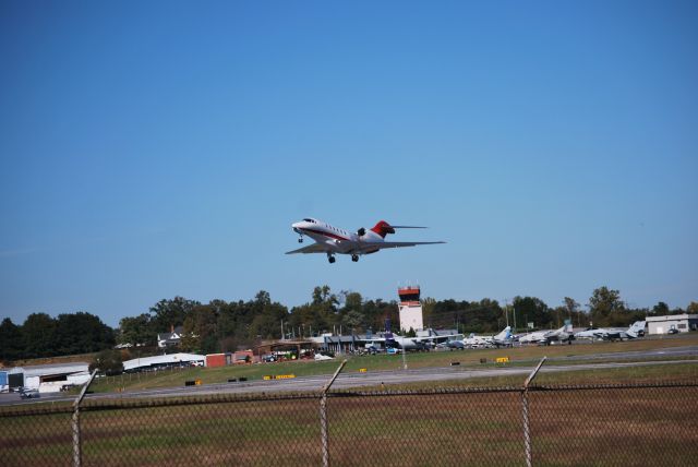 Cessna Citation X (N484T) - Take-off rwy 24