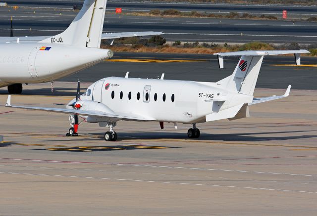 Beechcraft 1900 (5T-YAS)