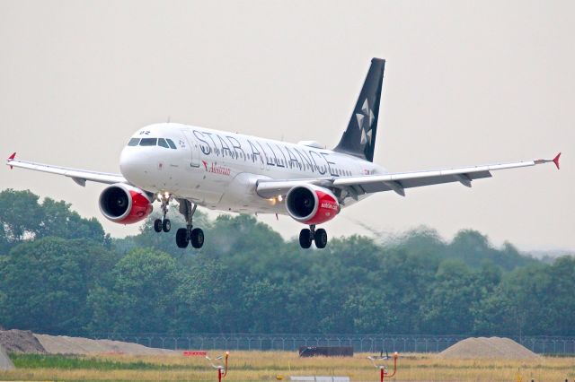 Airbus A320 (OE-LBZ)