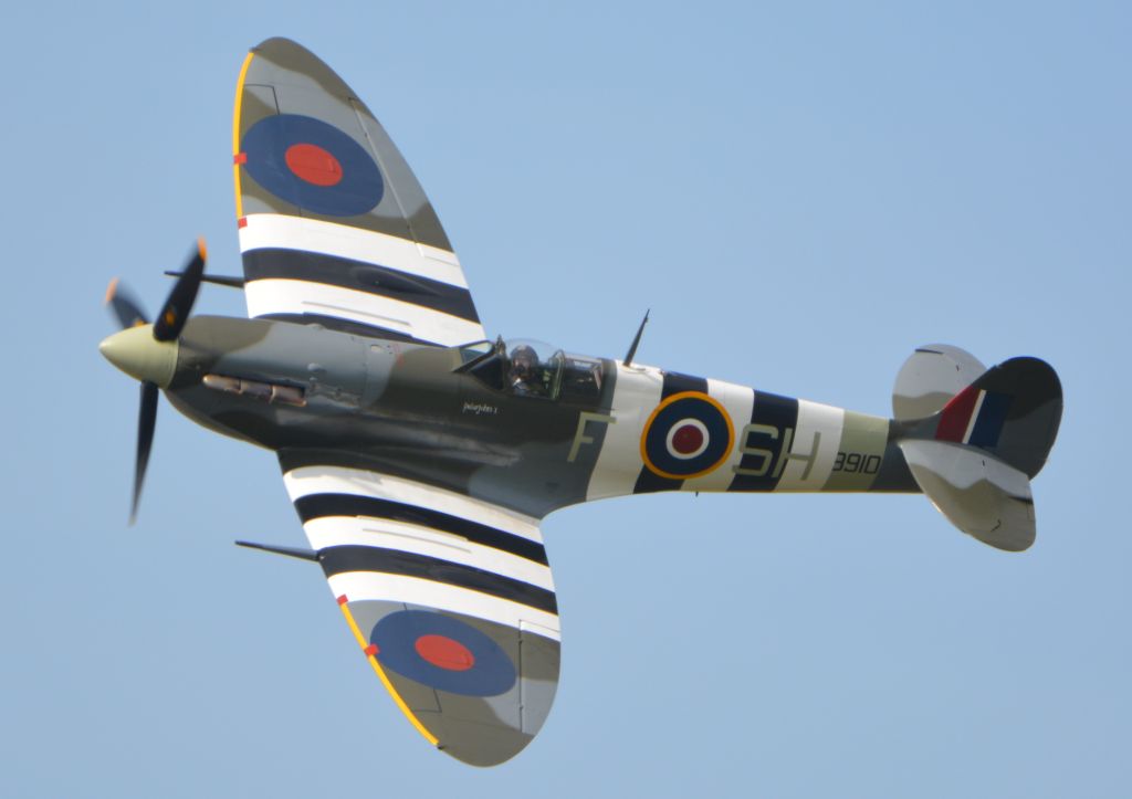 SUPERMARINE Spitfire (AB910) - Supermarine Spitfire Mk Vb performing at Goodwood on 11 September 2015. This aircraft is part of the Battle of Britain Memorial Flight.