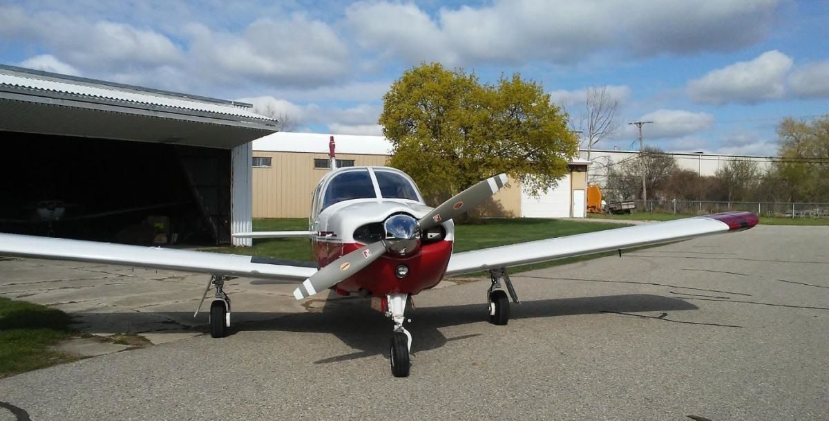 Piper Cherokee (N1010Y)