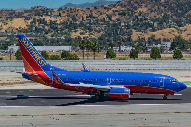 Boeing 737-700 (N456WN) - Spoilers deployed as this Southwest gets ready to taxi to the stand in Burbank