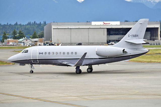 Dassault Falcon 2000 (C-FABH) - more like military colour scheme