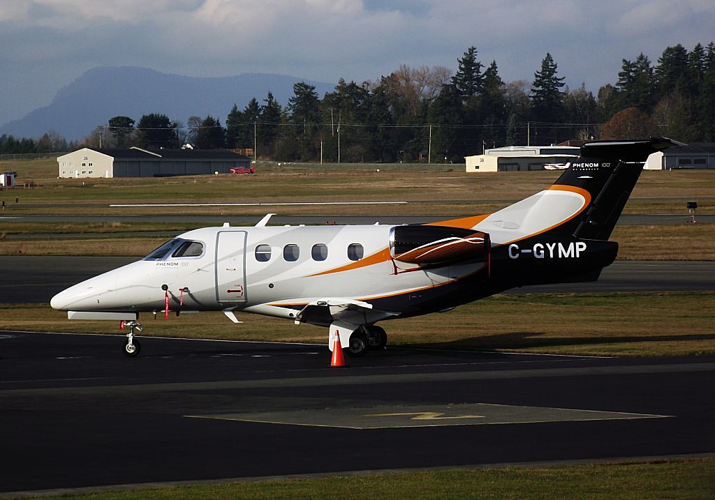 Embraer Phenom 100 (C-GYMP)