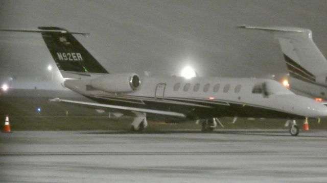 Cessna Citation CJ3 (N92ER) - Windows covered in snow!