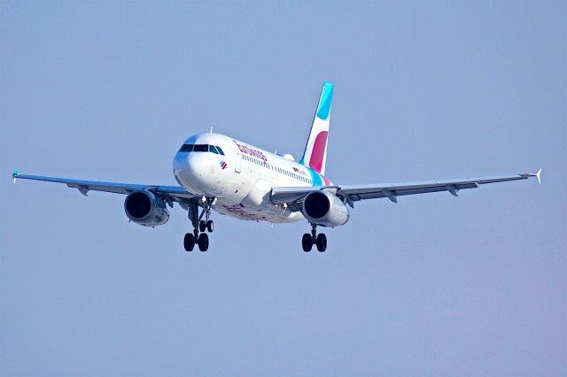 Airbus A320 (D-AGWU)