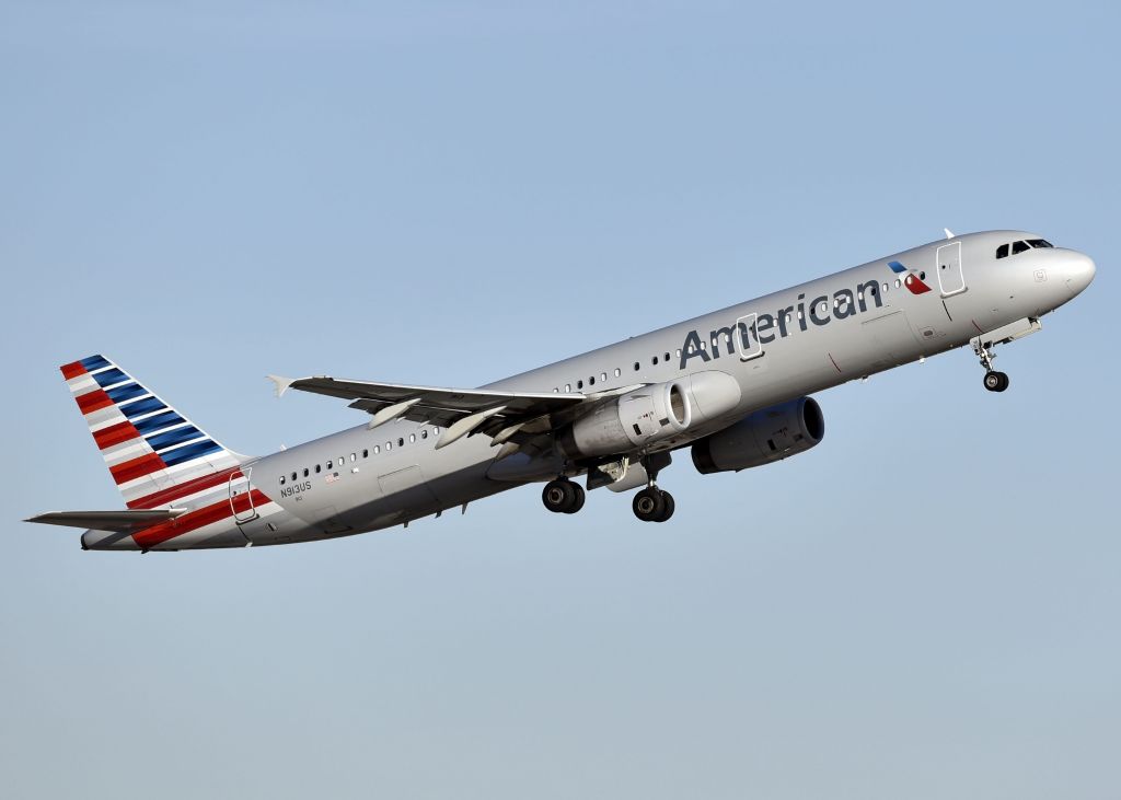 Airbus A321 (N913US)