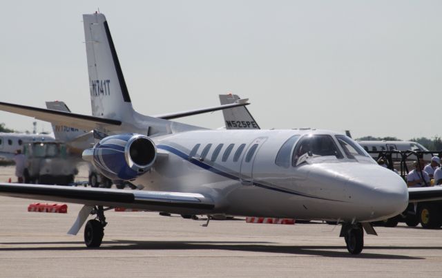 Beechcraft 35 Bonanza (N741T)