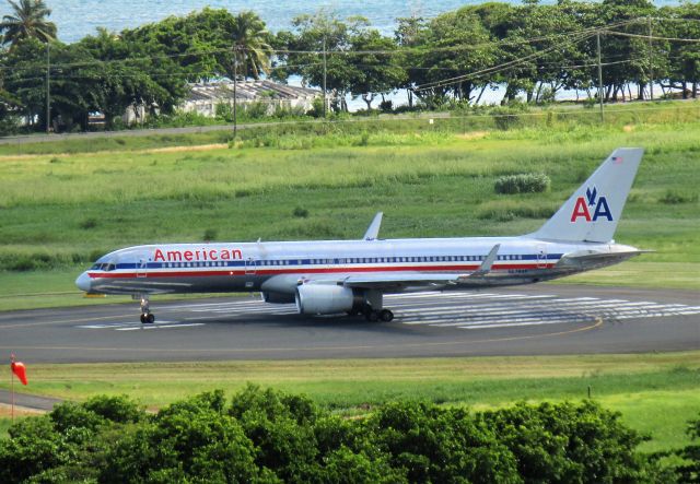 Boeing 757-200 (N676AN)