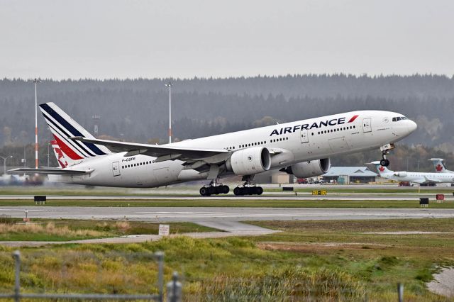 Boeing 777-200 (F-GSPE)