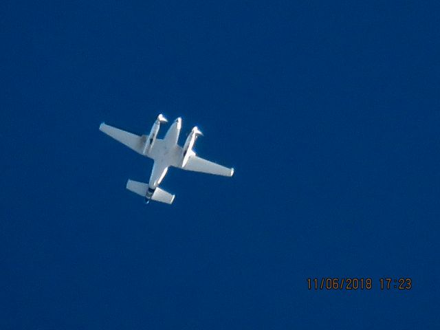 Beechcraft King Air 90 (N390PS)