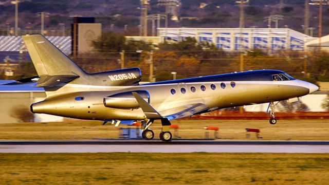 Dassault Falcon 50 (N205JA) - 13R arrival.