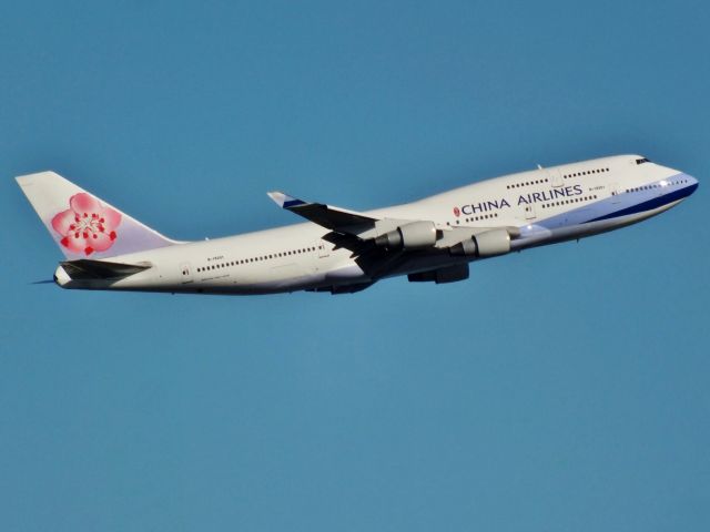 Boeing 747-400 (B-18201)