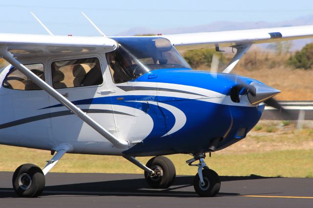 Cessna Skyhawk (N446ER)