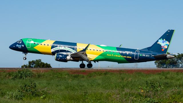 EMBRAER 195 (PR-AYV)