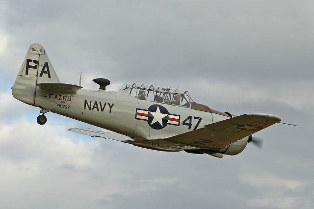 North American T-6 Texan (F-AZRB)