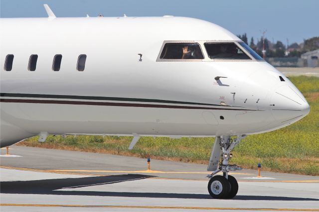 Bombardier Global Express (N90EW)