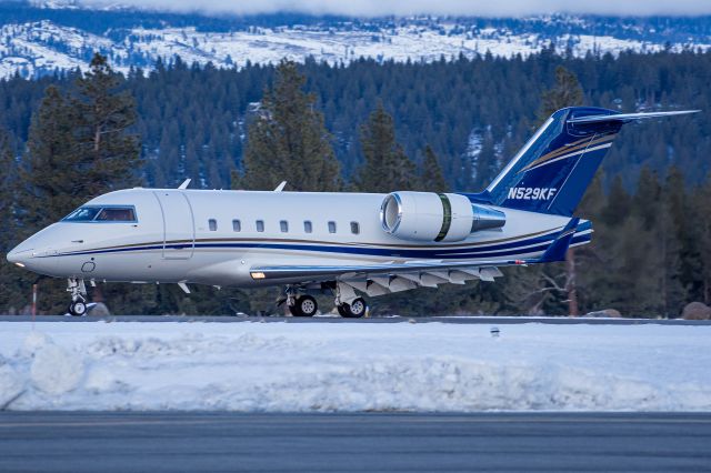 Canadair Challenger (N529KF)