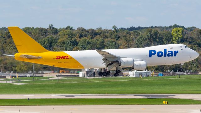 BOEING 747-8 (N853GT) - Runway 36C arival