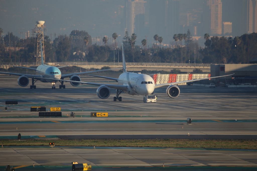 Boeing 787-9 Dreamliner (4X-EDB)