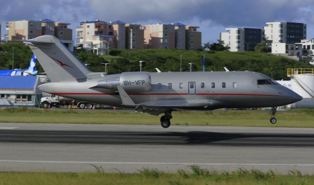 Canadair Challenger (9H-VFP)