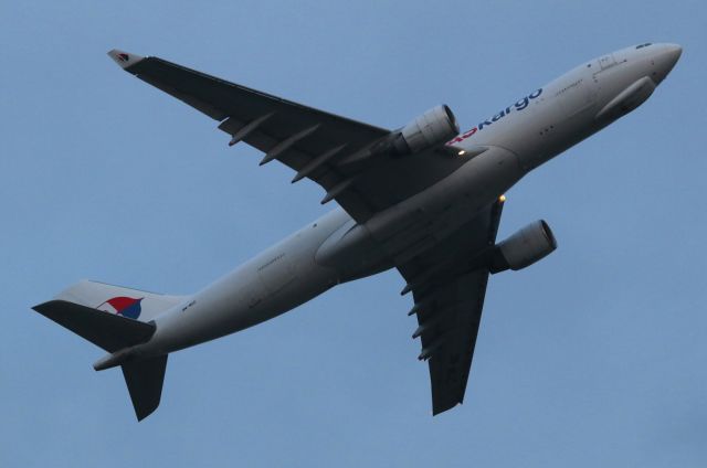 Airbus A330-200 (9M-MUC)