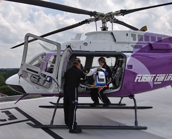 Bell 407 (N744TX) - Getting ready to return to base.  Rooftop Helipad #1 CHRISTUS Trinity Mother Frances Hospital, Tyler, Texas, 08.31.20