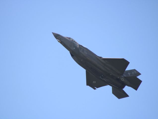 Lockheed F-35C —