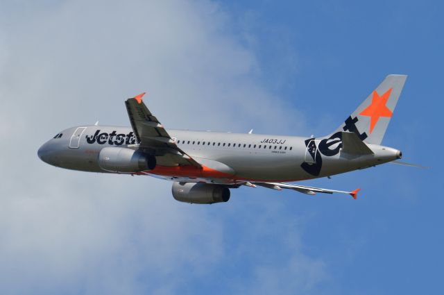 Airbus A320 (JA03JJ) - 2019-09-17