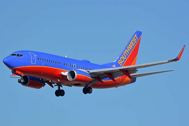 Boeing 737-700 (N446WN) - Southwest Boeing 737-7H4 N446WN at Phoenix Sky Harbor on February 6, 2018.