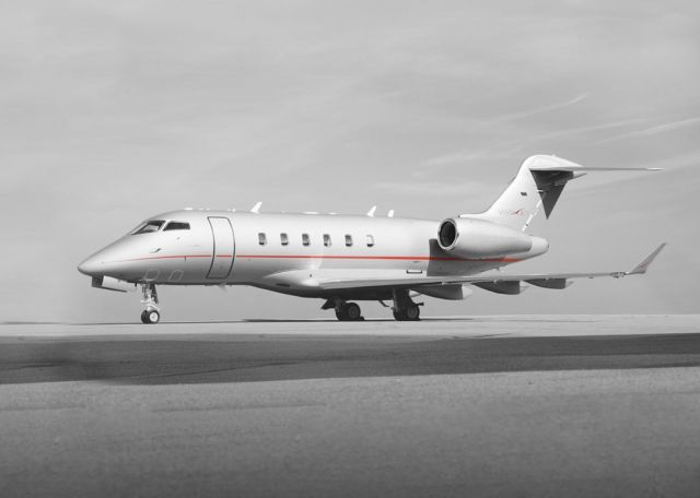 Canadair Challenger 350 (N360VJ)