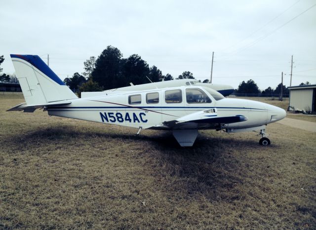 Beechcraft 55 Baron (N584AC)