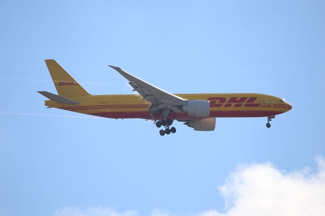 BOEING 777-200LR (N706GT)