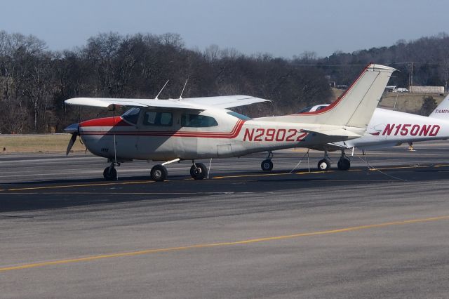 Cessna Centurion (N29022)