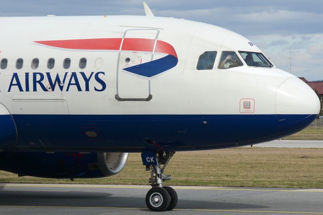 Airbus A319 (G-DBCK)