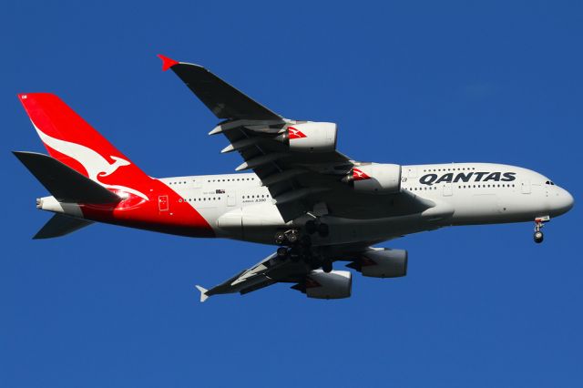 Airbus A380-800 (VH-OQB)