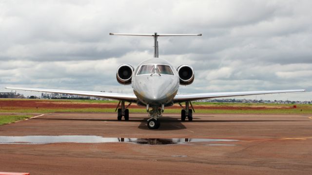 Embraer ERJ-145 (PR-PFN)