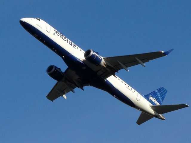 Embraer ERJ-190 (N265JB)