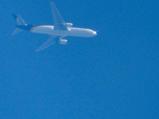 BOEING 767-300 (N370UP) - UPS5735br /PHX-SDFbr /06/21/22