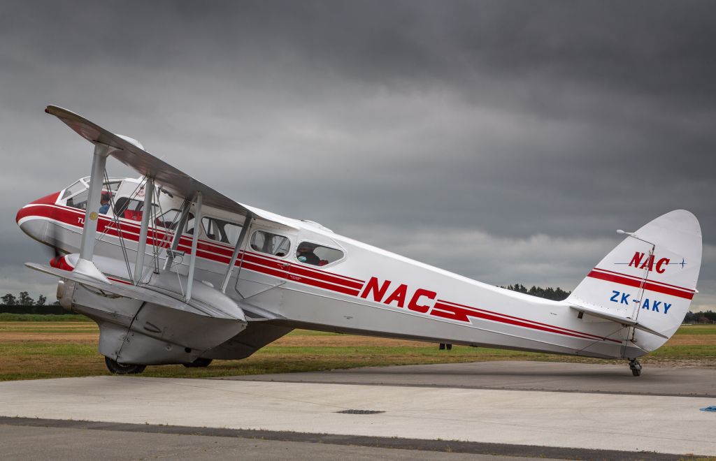 De Havilland Dragon Rapide (ZK-AKY)