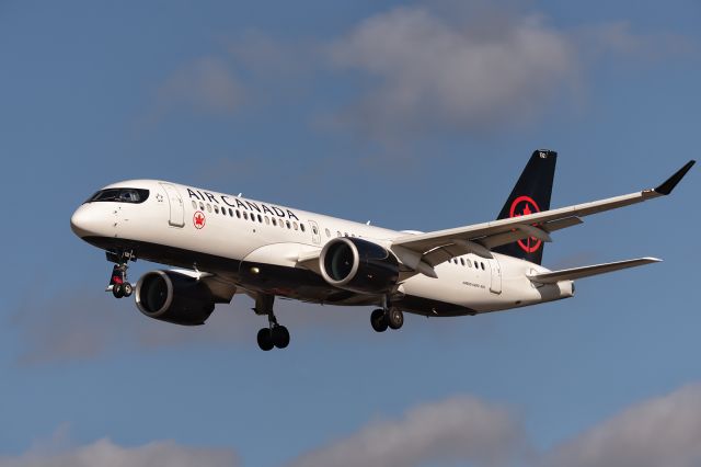 Airbus A220-300 (C-GWUS) - 28th October, 2023:  On short finals to runway 24R at Toronto's Pearson International Airport.