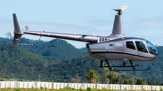 Robinson R-66 (PR-WPX)